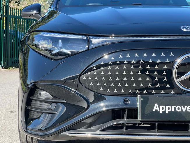 MERCEDES-BENZ CLA Class Photo 17