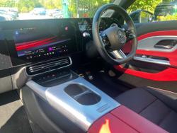 MERCEDES-BENZ CLA Class Photo 3