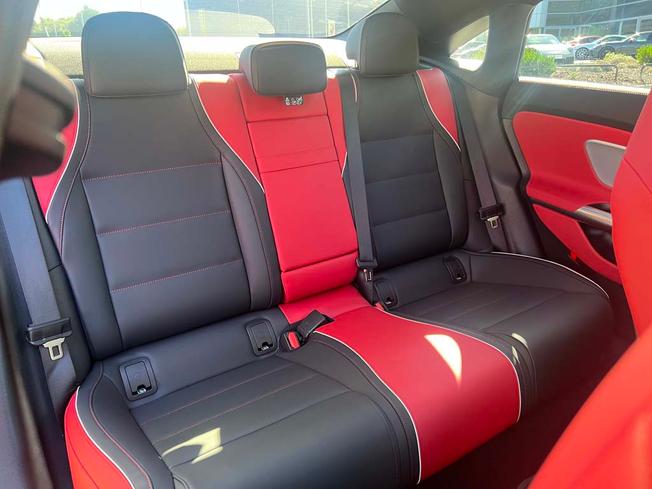 MERCEDES-BENZ CLA Class Photo 8