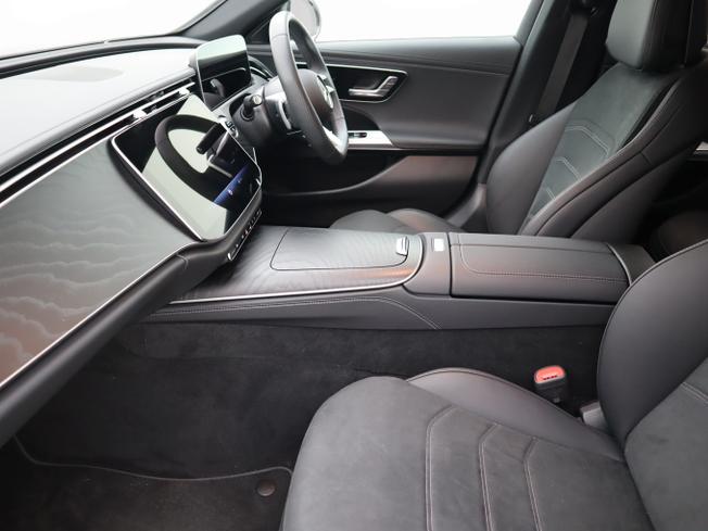 MERCEDES-BENZ E Class Photo 21