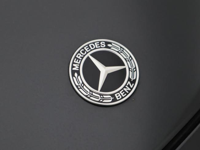 MERCEDES-BENZ E Class Photo 41