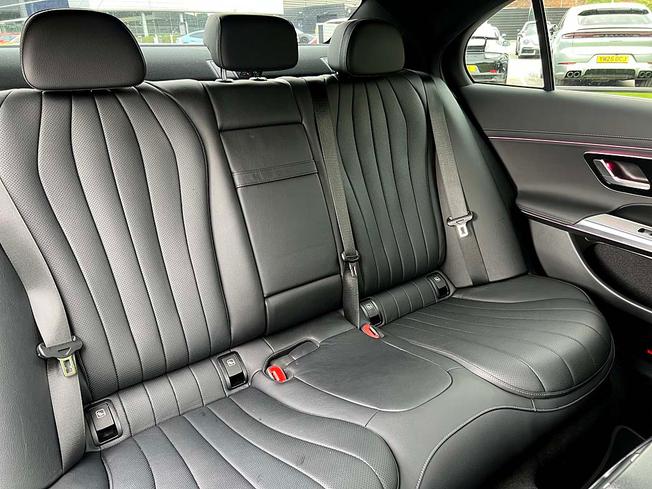 MERCEDES-BENZ E Class Photo 44