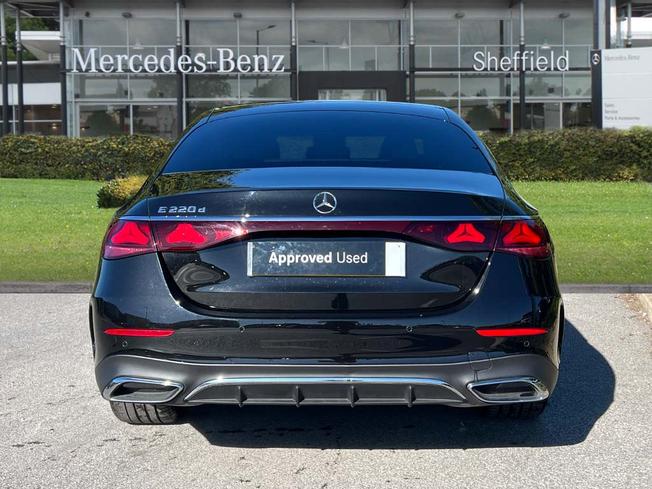 MERCEDES-BENZ E Class Photo 11