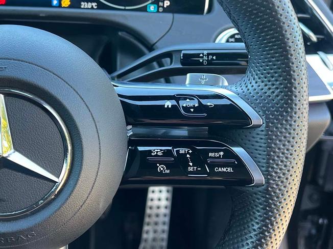 MERCEDES-BENZ E Class Photo 23