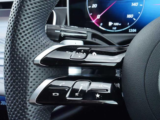 MERCEDES-BENZ E Class Photo 14