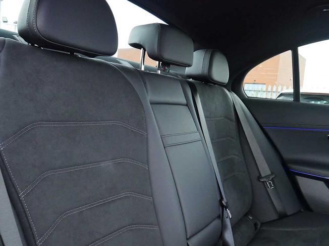 MERCEDES-BENZ E Class Photo 23