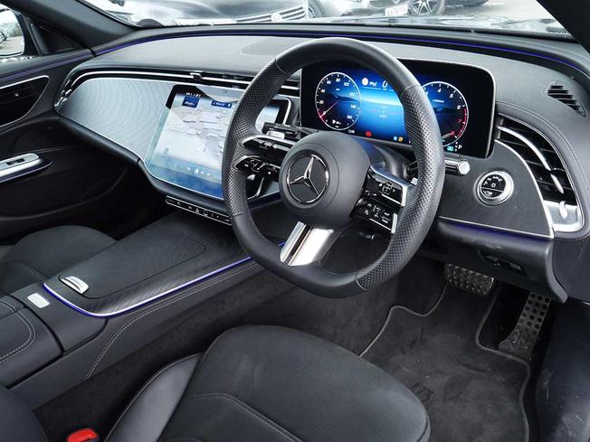 MERCEDES-BENZ E Class Photo 41