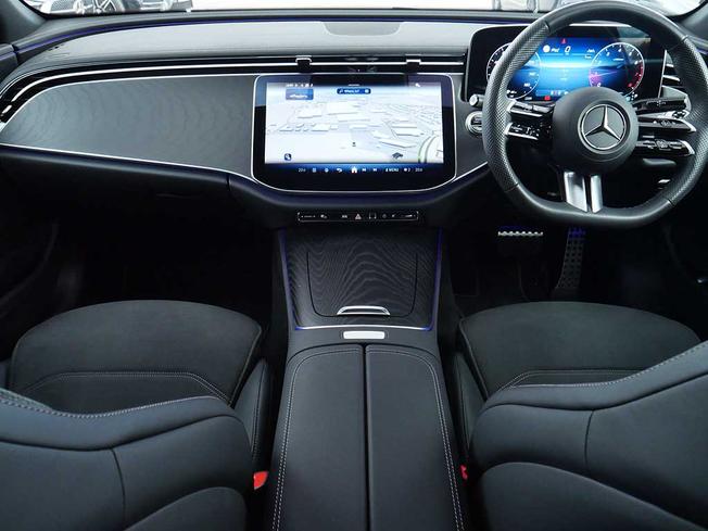 MERCEDES-BENZ E Class Photo 5