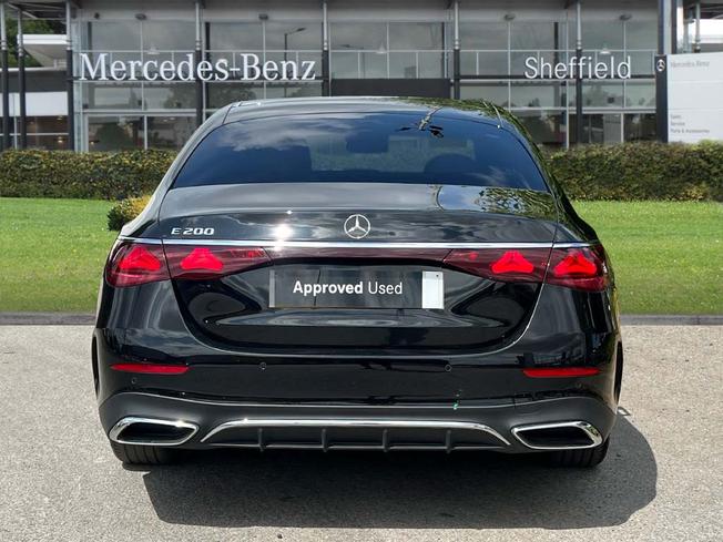 MERCEDES-BENZ E Class Photo 11