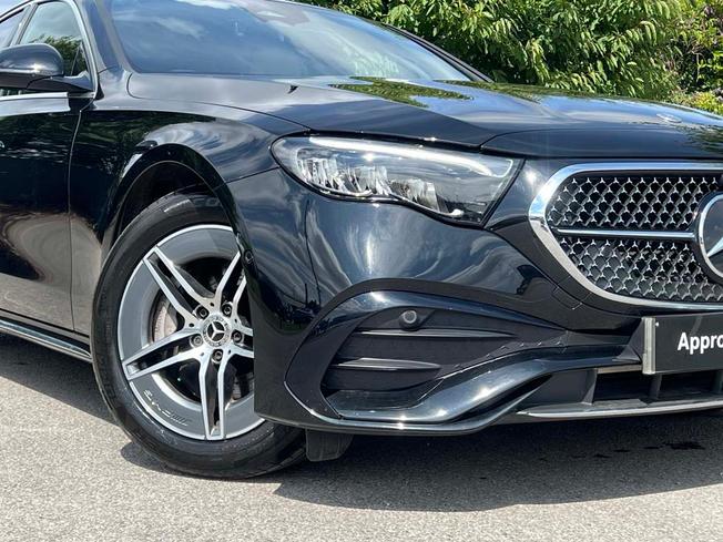 MERCEDES-BENZ E Class Photo 12