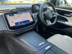 MERCEDES-BENZ E Class Photo 3