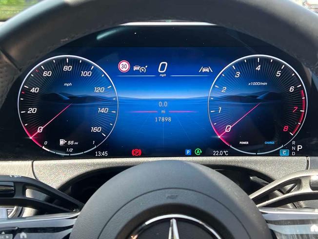 MERCEDES-BENZ E Class Photo 4