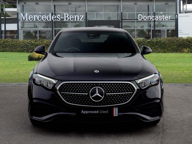 MERCEDES-BENZ E Class Photo 10