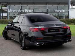 MERCEDES-BENZ E Class Photo 2