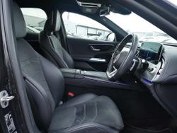 MERCEDES-BENZ E Class Photo 3