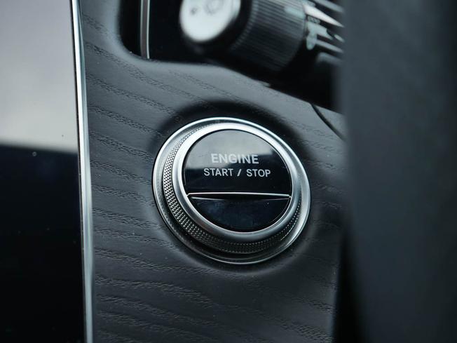 MERCEDES-BENZ E Class Photo 19