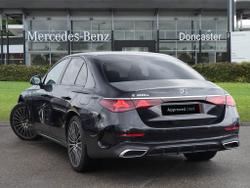MERCEDES-BENZ E Class Photo 2