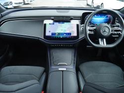 MERCEDES-BENZ E Class Photo 5