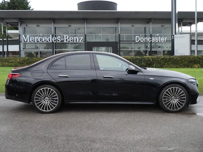 MERCEDES-BENZ E Class Photo 7