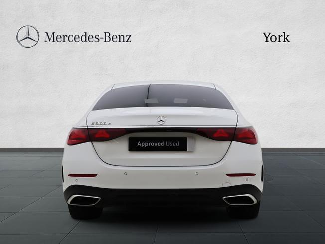MERCEDES-BENZ E Class Photo 11