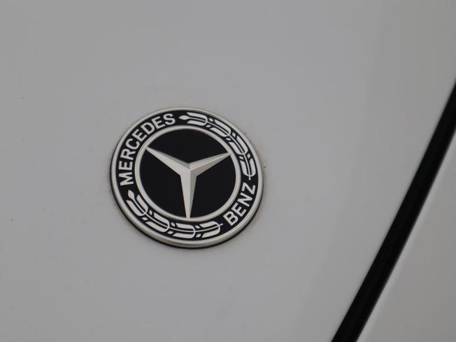 MERCEDES-BENZ E Class Photo 44