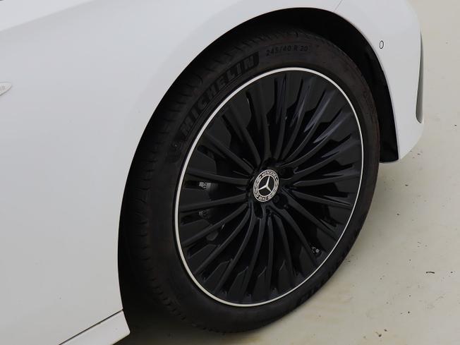 MERCEDES-BENZ E Class Photo 6