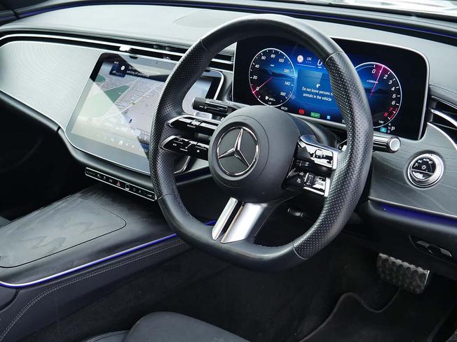 MERCEDES-BENZ E Class Photo 36