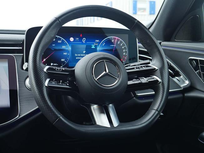 MERCEDES-BENZ E Class Photo 43