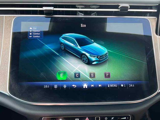 MERCEDES-BENZ E Class Photo 38
