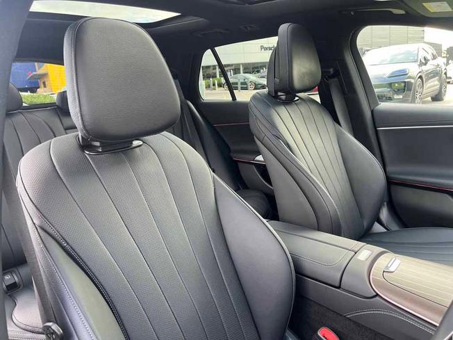 MERCEDES-BENZ E Class Photo 47