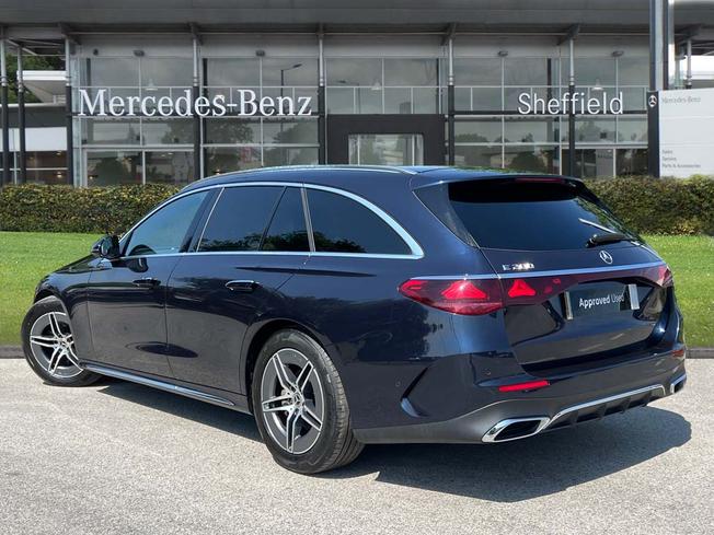 MERCEDES-BENZ E Class Photo 2