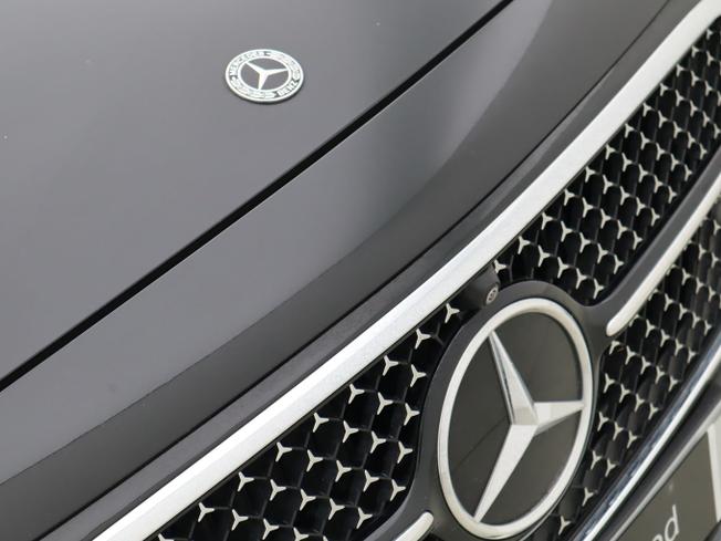 MERCEDES-BENZ E Class Photo 15