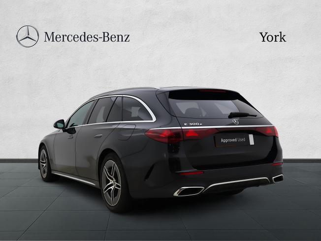 MERCEDES-BENZ E Class Photo 2