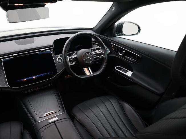 MERCEDES-BENZ E Class Photo 20