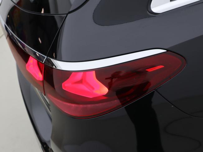 MERCEDES-BENZ E Class Photo 24