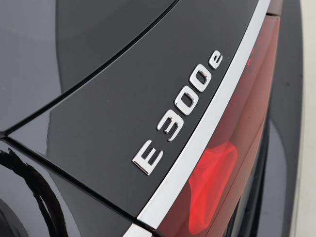 MERCEDES-BENZ E Class Photo 43