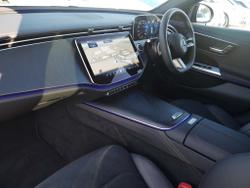 MERCEDES-BENZ E Class Photo 3