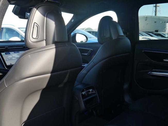 MERCEDES-BENZ E Class Photo 43