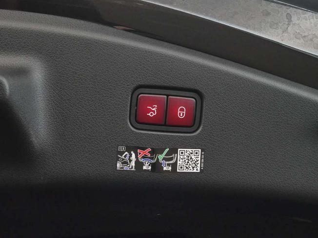 MERCEDES-BENZ Cle Photo 36