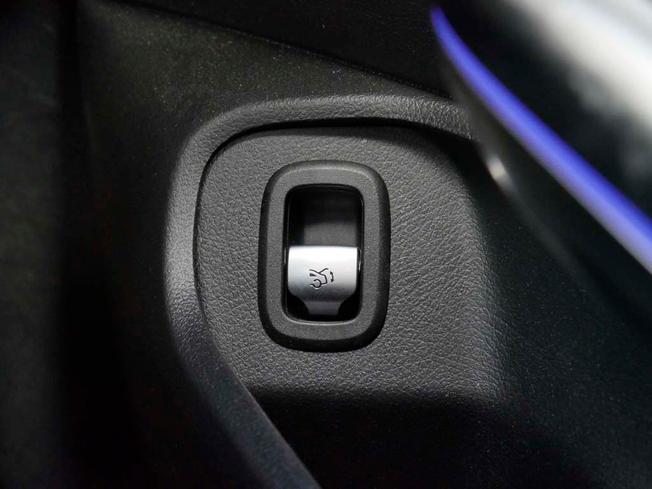 Mercedes-Benz CLE Photo 18