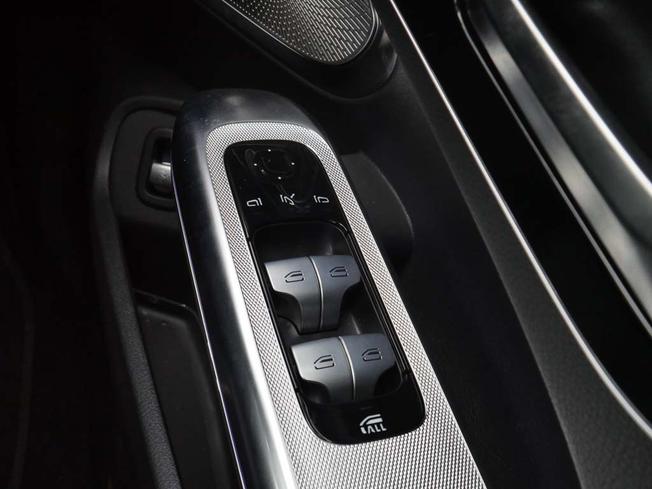 MERCEDES-BENZ CLE Photo 18
