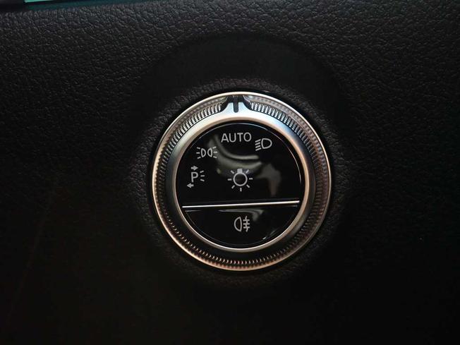 MERCEDES-BENZ Cle Photo 17