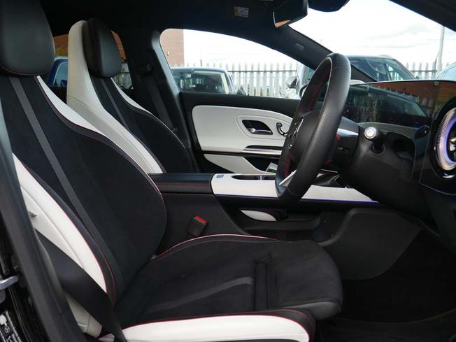 MERCEDES-BENZ CLA Class Photo 28