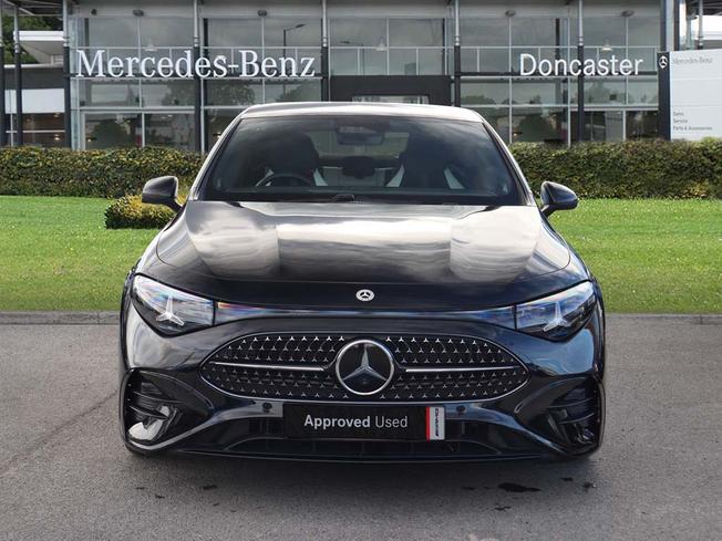 MERCEDES-BENZ CLA Class Photo 9