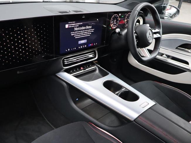 MERCEDES-BENZ Cla Class Photo 3