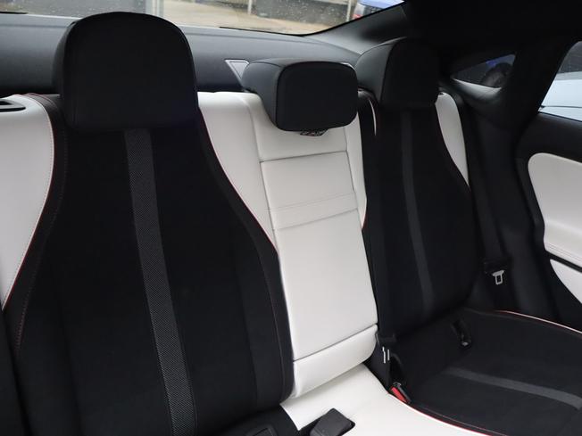 MERCEDES-BENZ Cla Class Photo 8