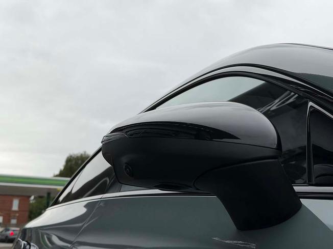 MERCEDES-BENZ CLA Class Photo 14