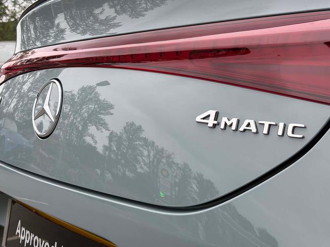 MERCEDES-BENZ CLA Class Photo 19