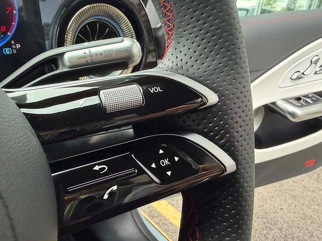MERCEDES-BENZ CLA Class Photo 26