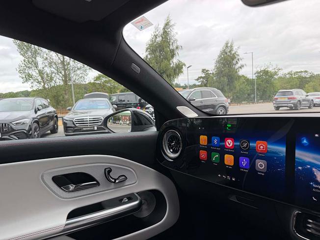 MERCEDES-BENZ CLA Class Photo 36